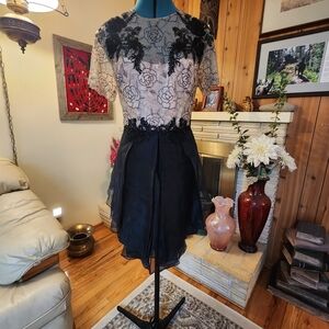 Marchesa Notte | Stunning Black Lace & Silk Tiered Mini - Size 14